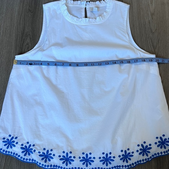 J. Crew Factory CottonHigh Neck Swing Top With Embroidery In White Size Medium - Picture 7 of 13